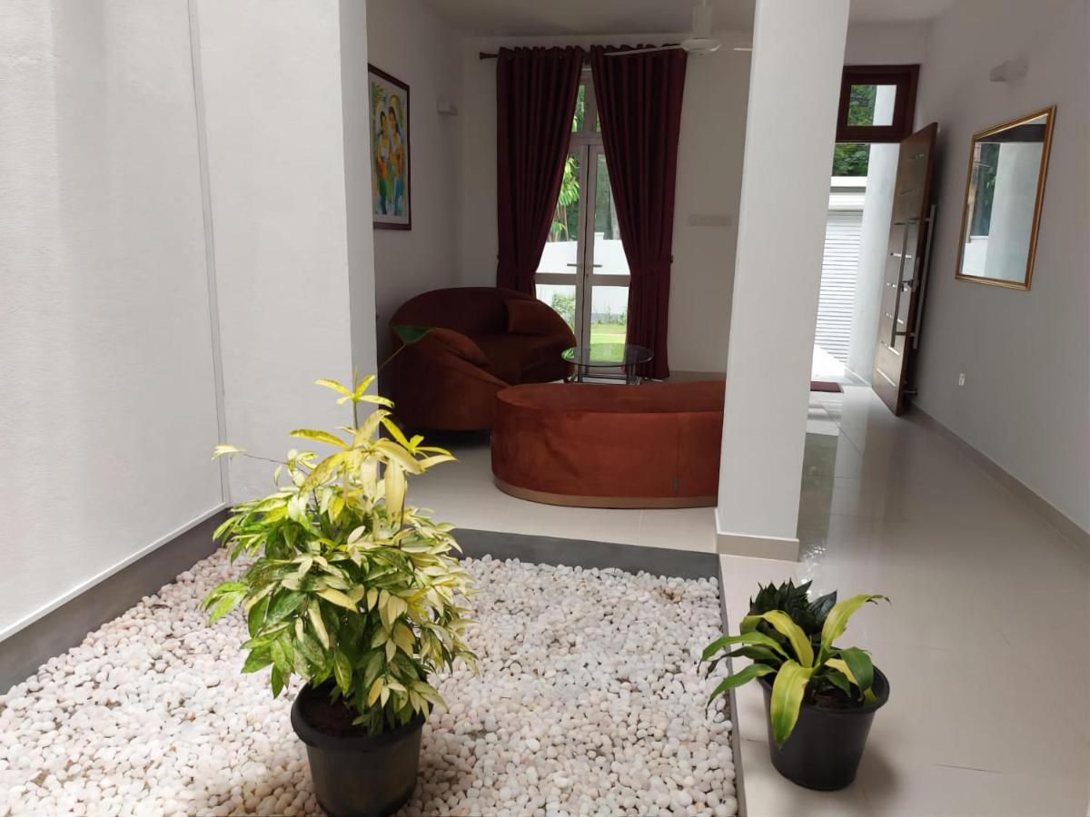 Oesis - Stylish Villa Steps From Historic Galle Fort מראה חיצוני תמונה